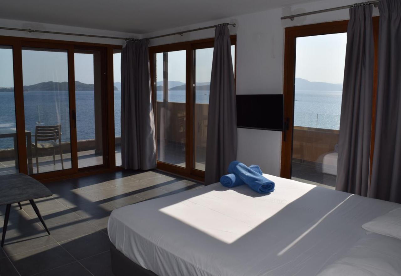 Cape Kanapitsa Hotel & Suites Bagian luar foto